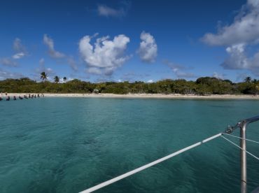 Like sailing and snorkeling with good friends 